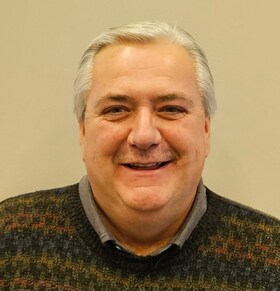 Staff member Joe Holstein from ID_4289d6f3acd8