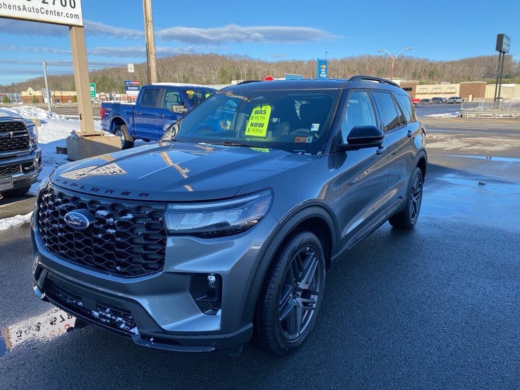 Used 2025 Ford Explorer ST-Line SUV